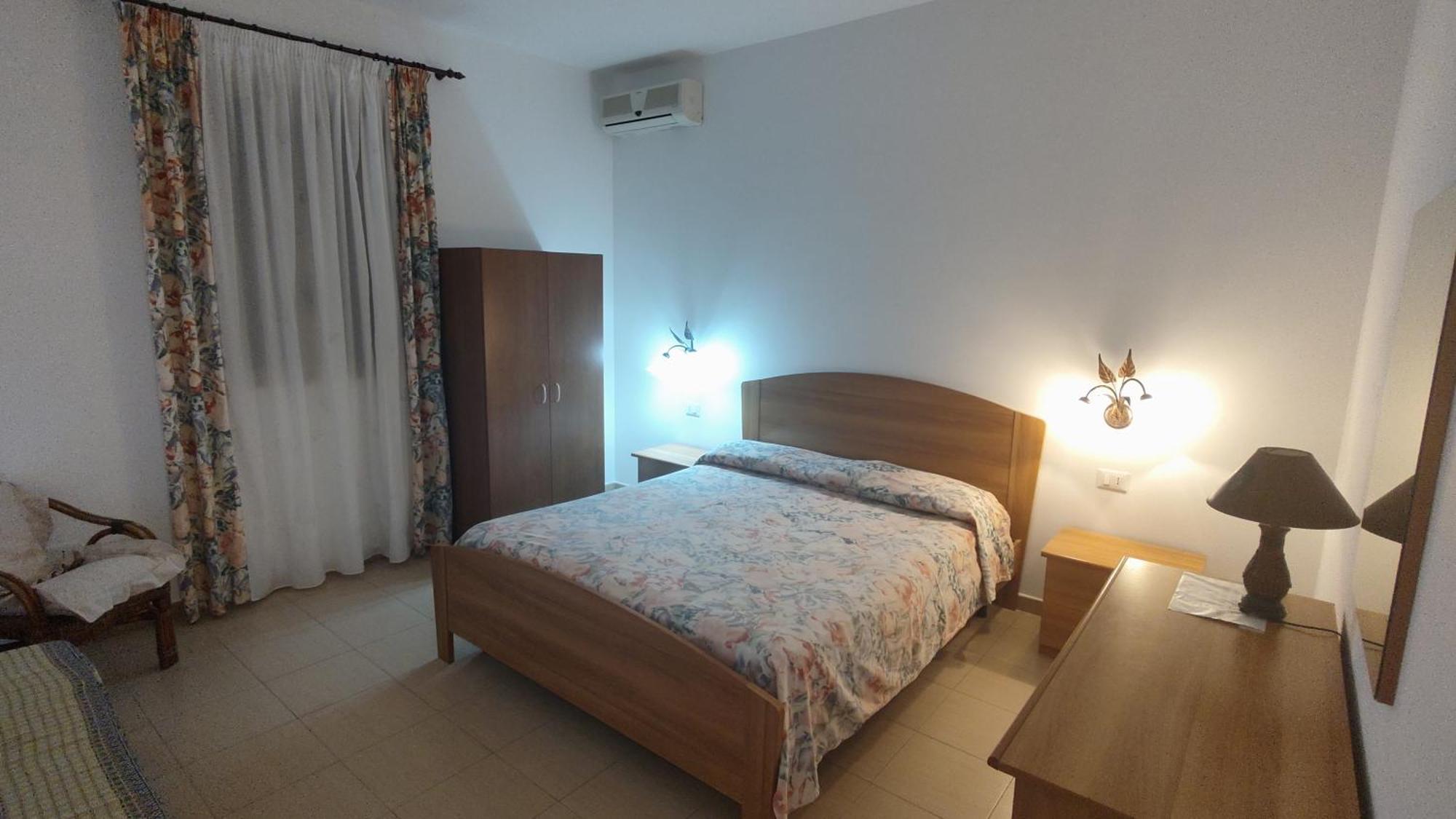 Aparthotel Lo Zodiaco à LMP Extérieur photo